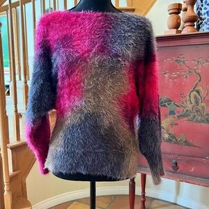 Hugging Kisses Boutique  Purple Pink Buttery Soft Sweater Sz M